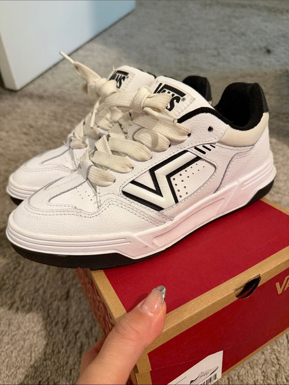 Vans Upland Kids' Sneakers - White/Black
